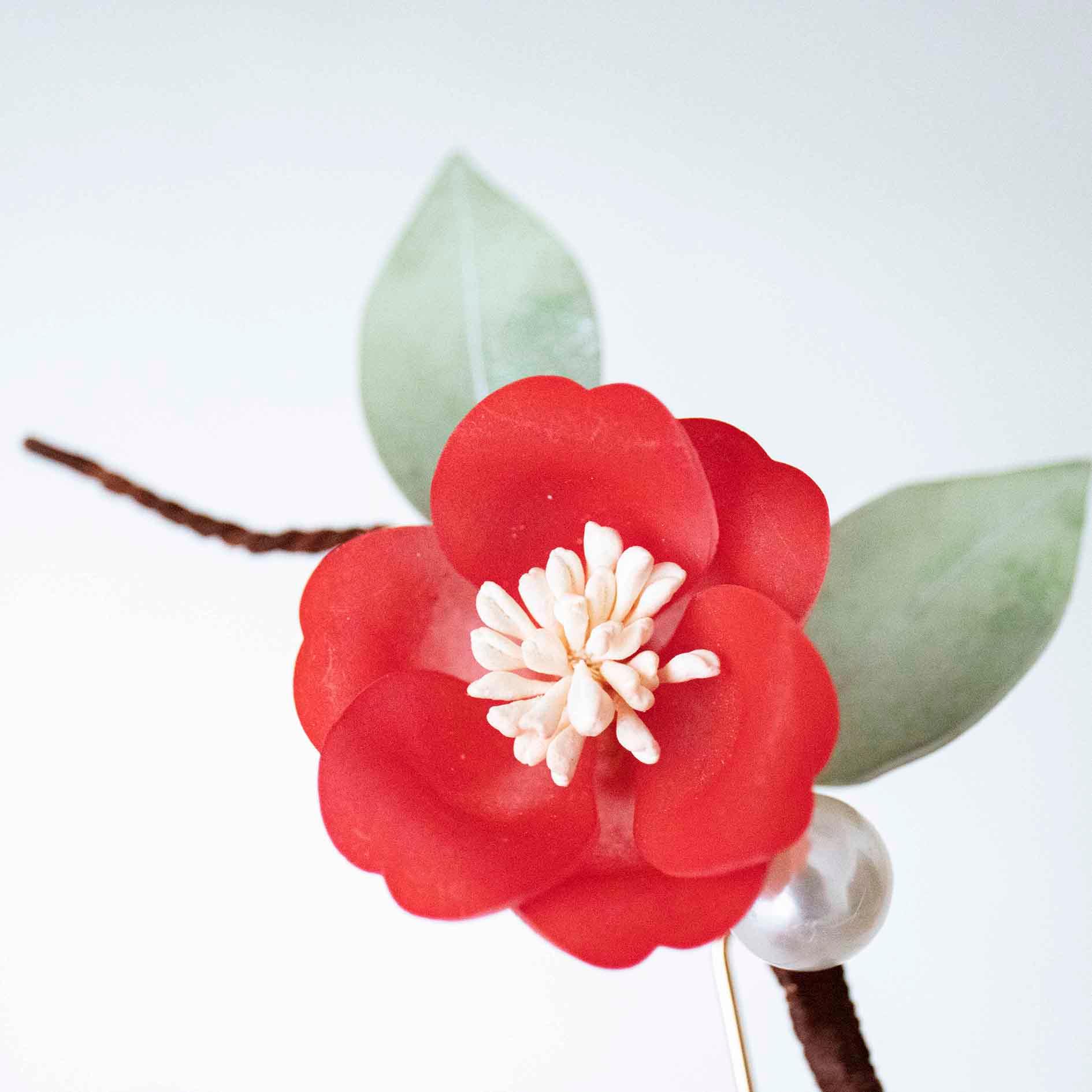 赤い椿のuピン かんざし プラ板 髪飾り ヘアアクセサリー 紅椿 椿 パール | 5枚目