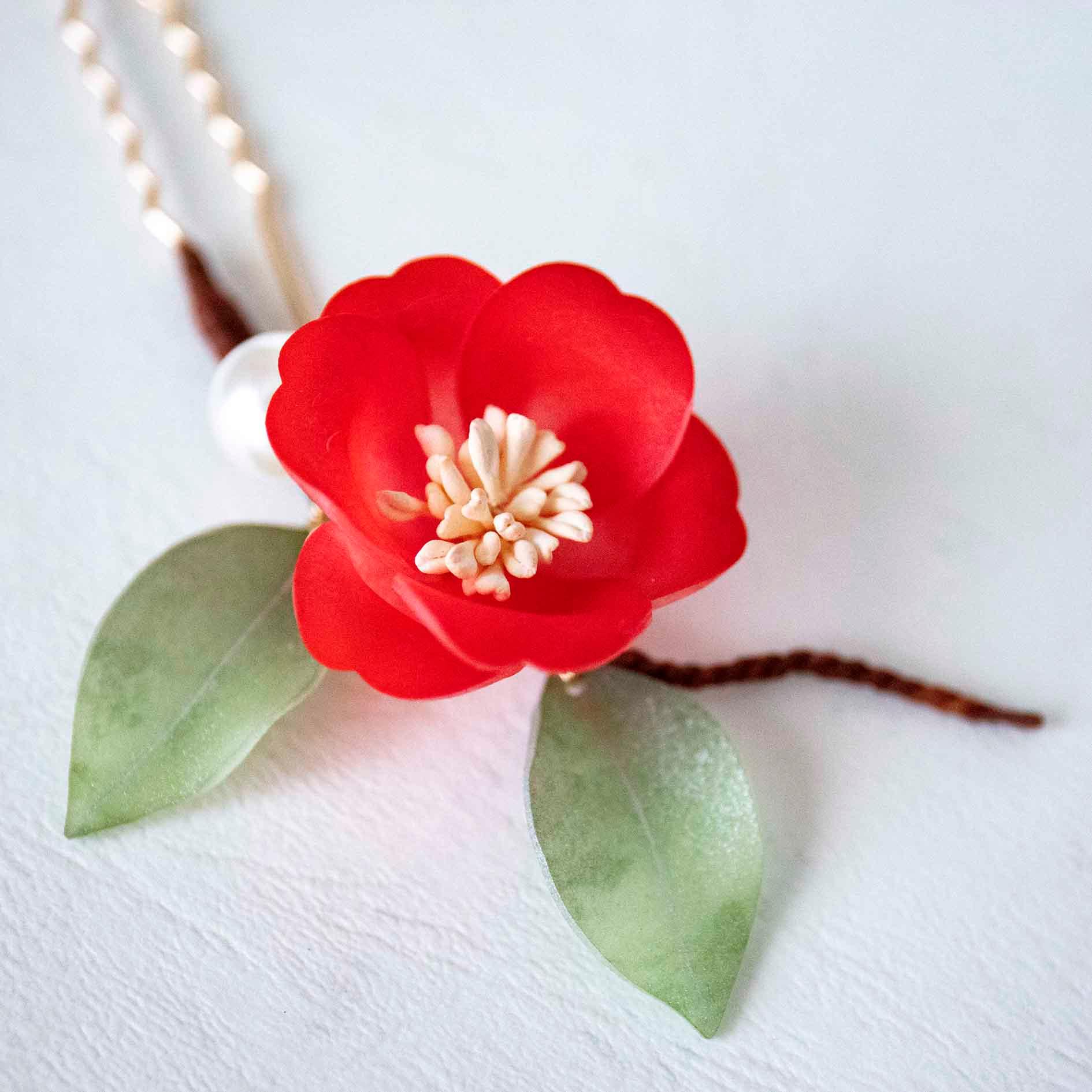 赤い椿のuピン かんざし プラ板 髪飾り ヘアアクセサリー 紅椿 椿 パール | 9枚目